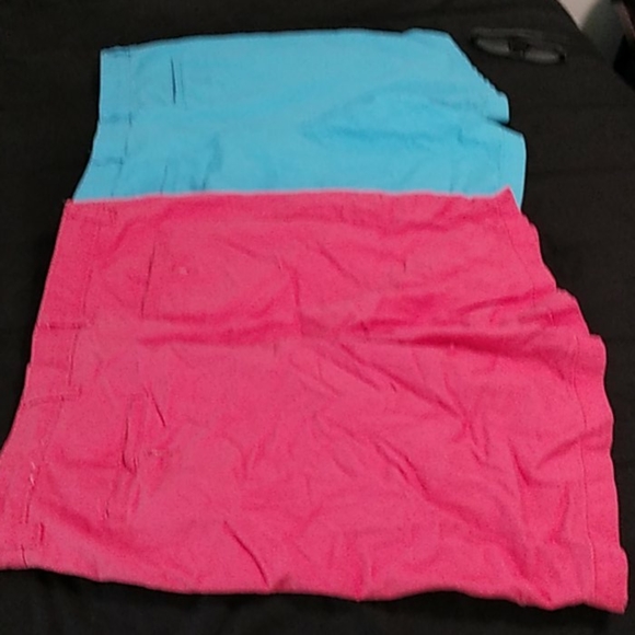 Shorts - Picture 3 of 3